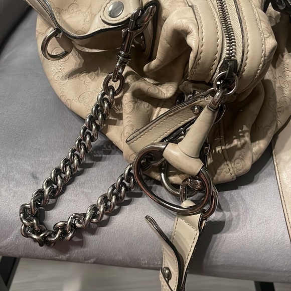 Gucci cross body bag and shoulder. Authentic. - Picture 6 of 6